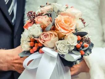 wedding speech writer - wedding bouquet